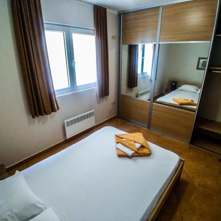 Villa Franeta Apartments - Two-Bedroom Apartment - 23