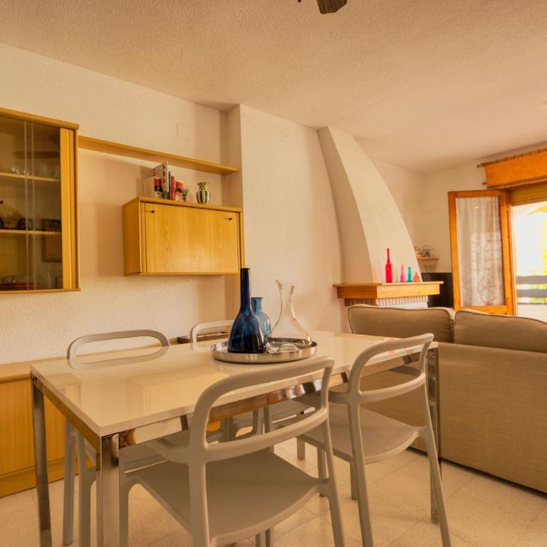 026 - Costa Hispania I - 172 - comfortHOLIDAYS - Three-Bedroom Apartment - 4