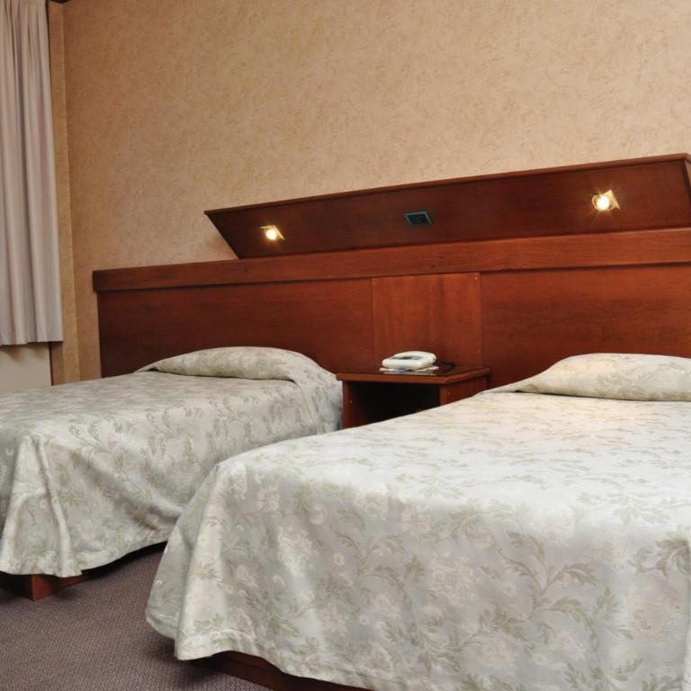 Hotel Country Club - Camera Tripla - 6