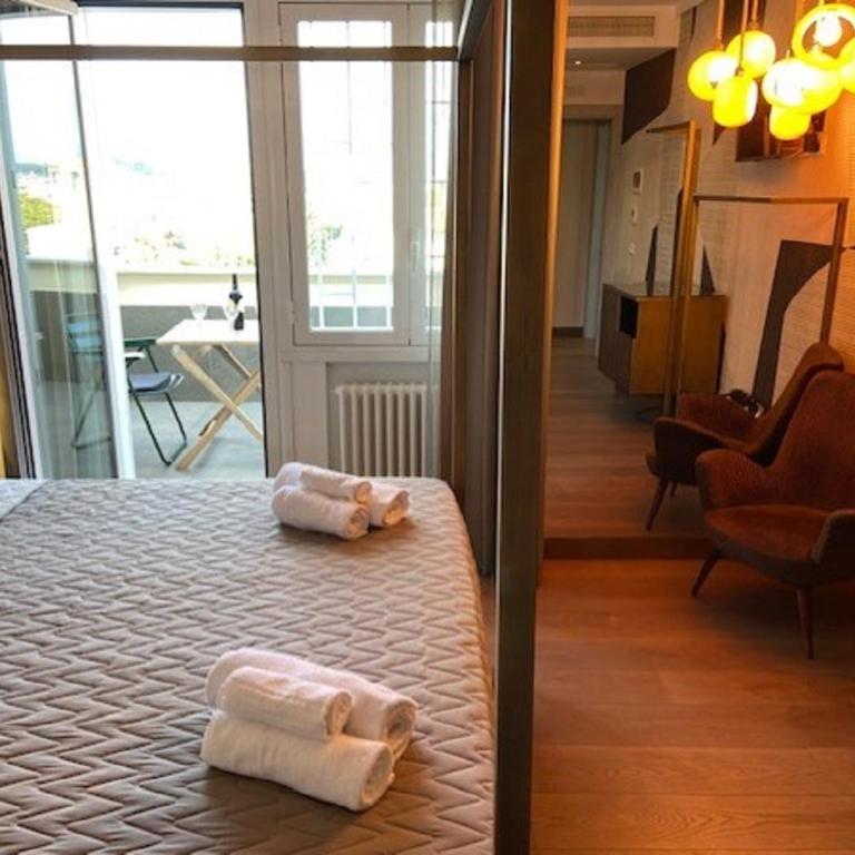 5-Rooms Apartment - Queen Room with Balcony - 6