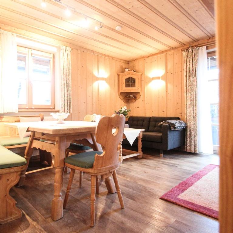 Appartementhaus Schirsner - direkt am See & am Kurpark - Apartment mit Terrasse - 1