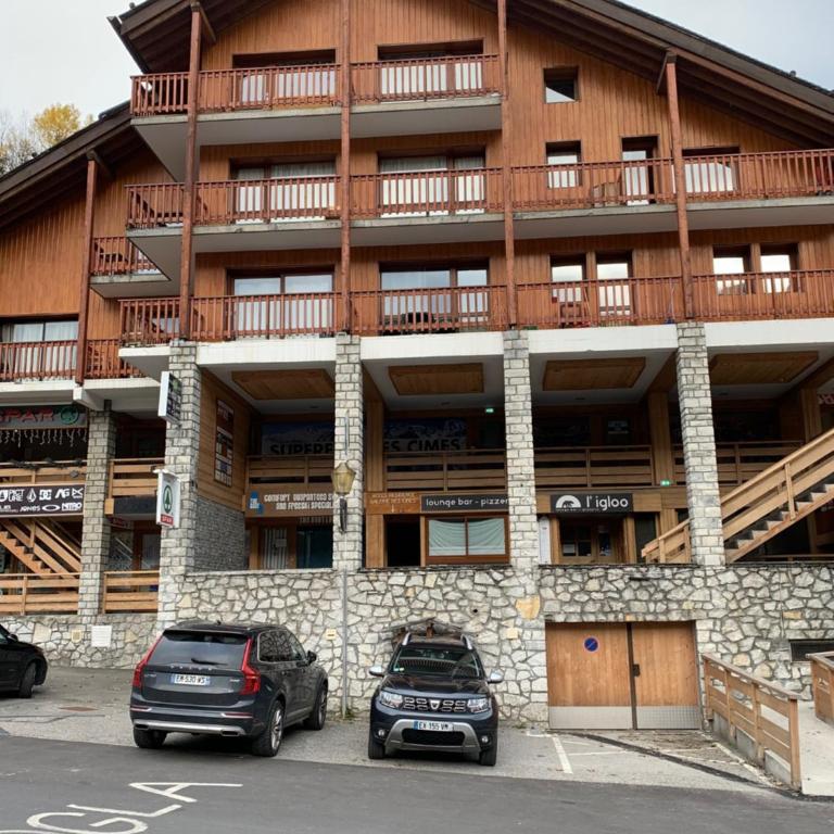 Le lodge des Cîmes, Méribel Centre, Magnifique duplex cosy - Appartement 3 Chambres - 26
