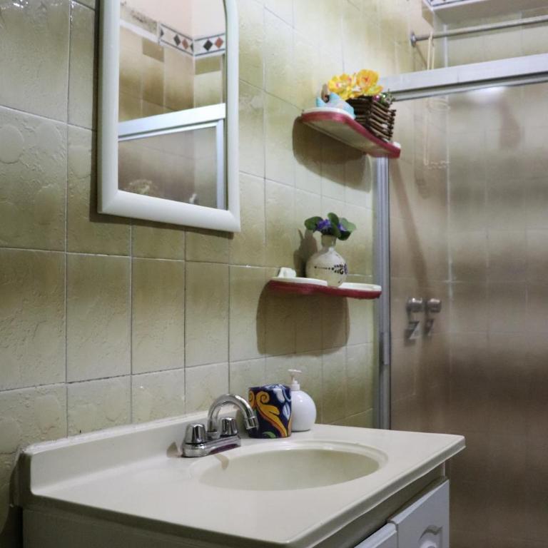 Hostel Casa Zalaoui - Habitación Cuádruple con baño privado - 4