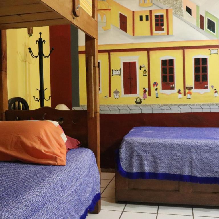 Hostel Casa Zalaoui - Habitación Cuádruple con baño privado - 1