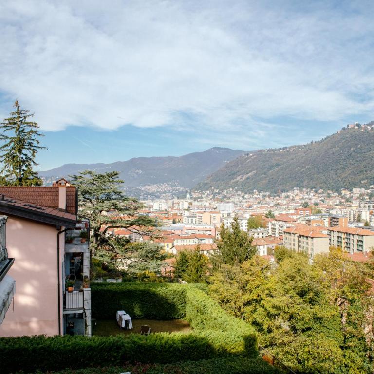 Modern Luxury Attic - byMyHomeInComo - Appartamento con 3 Camere da Letto - 2