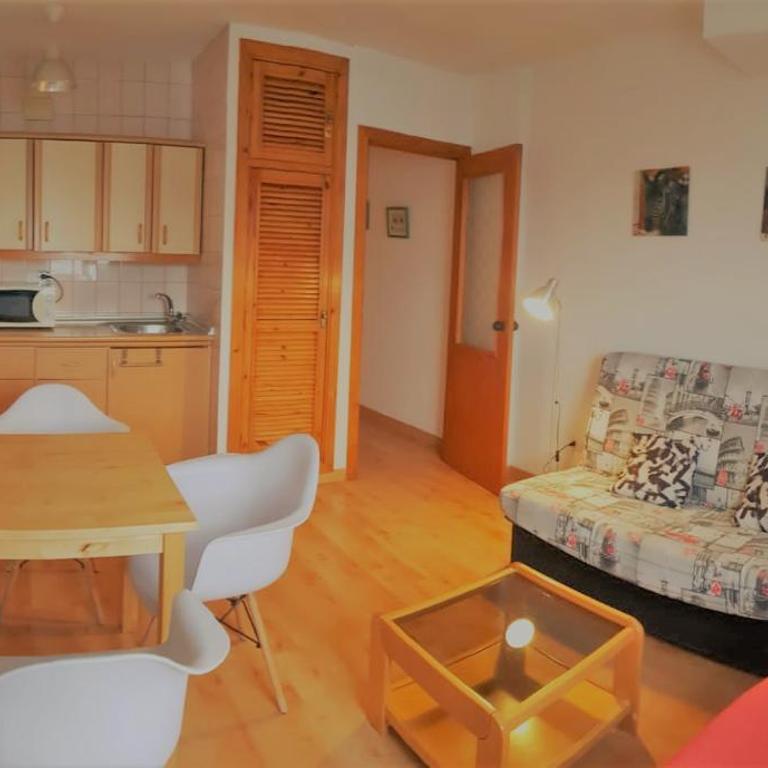 TODOSIERRANEVADA ZONA BAJA - MONTBLANC VISTAS A LA MONTANA - Junto a los Telecabinas - Apartamento de 1 dormitorio - 2