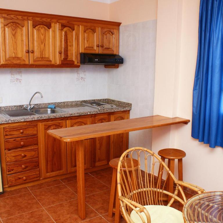 Apartamentos Nelly - Estudio - 18