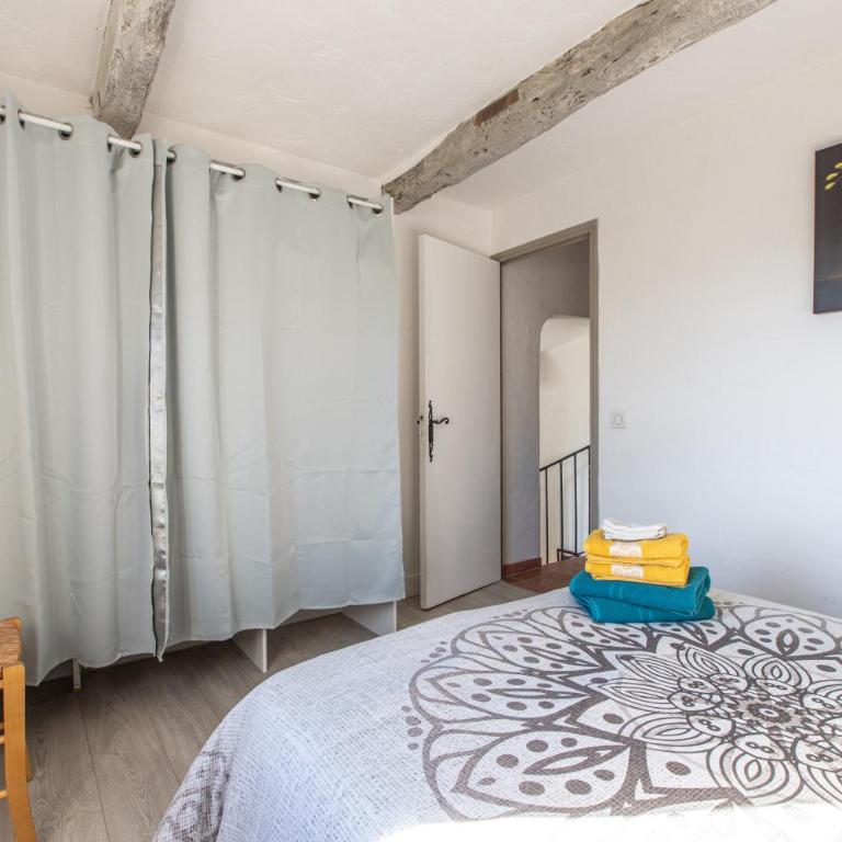 LB Vacation Rentals I Charming Little Bucolic House 5-Min From City - Maison 2 Chambres - 19