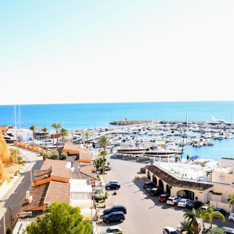 Sunny Escape by the Sea & Yacht Club - Apartamento - 1