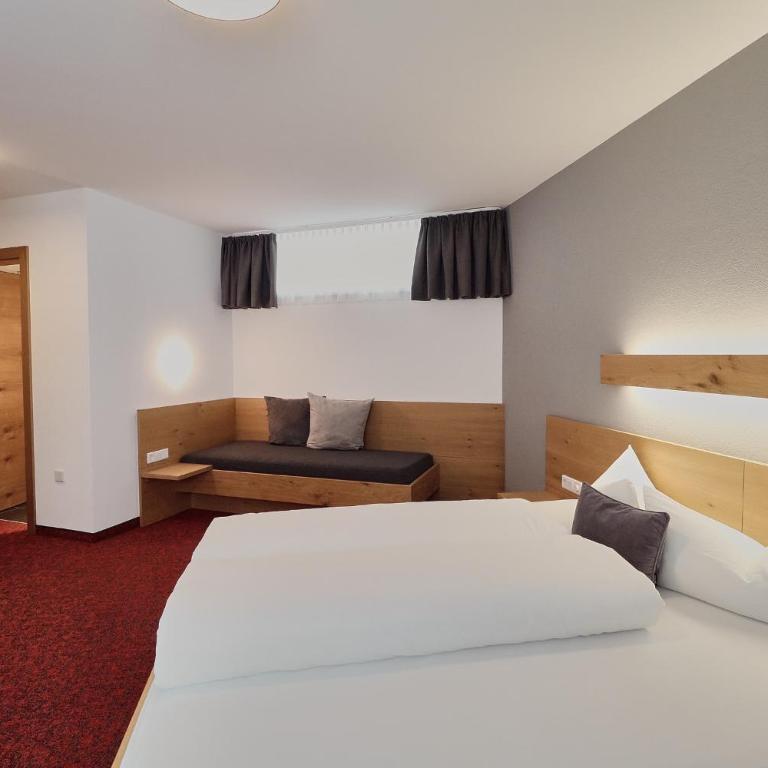 Hotel Garni & Aparthotel COLLINA - Doppelzimmer - 15