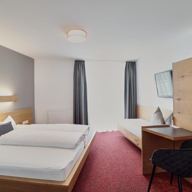 Hotel Garni & Aparthotel COLLINA - Doppelzimmer - 14