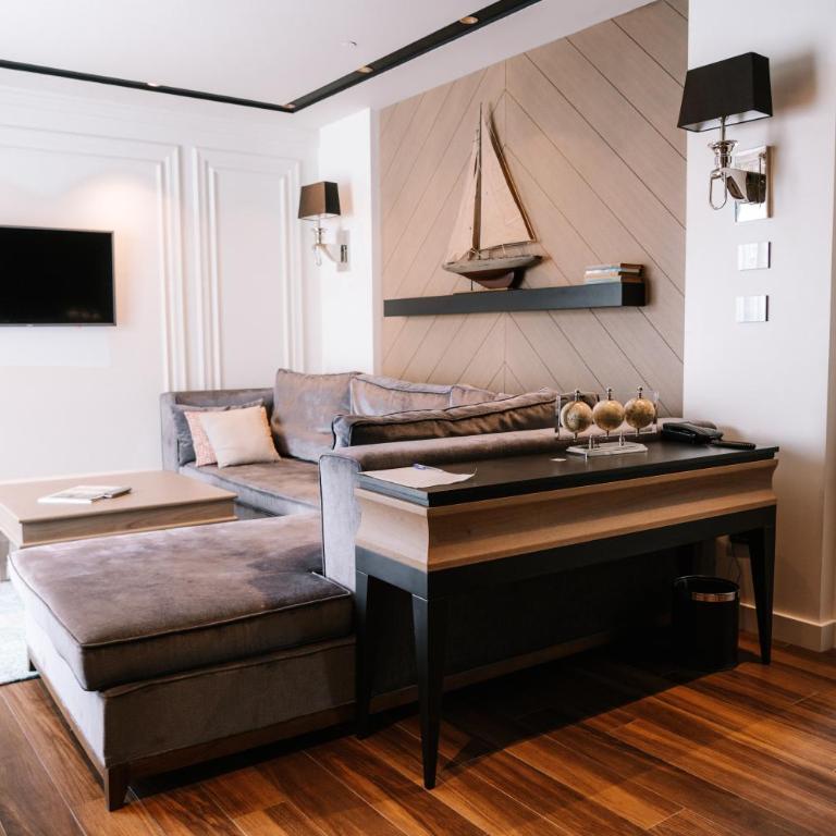 Boutique Hotel & Spa Casa del Mare - Mediterraneo - Deluxe Two Bedroom Apartment with Balcony and Sea View - 7