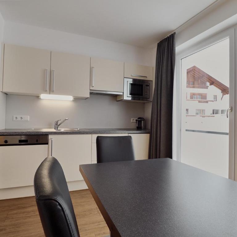 Hotel Garni & Aparthotel COLLINA - Apartment mit 2 Schlafzimmern - 5