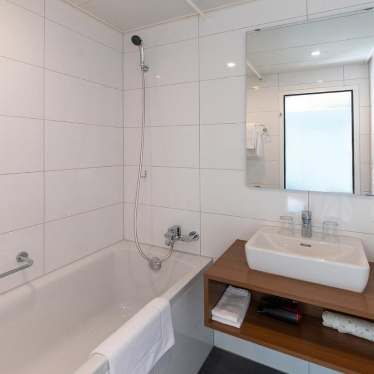 Swiss Inn & Apartments - Superior One Bedroom Apartment - 6