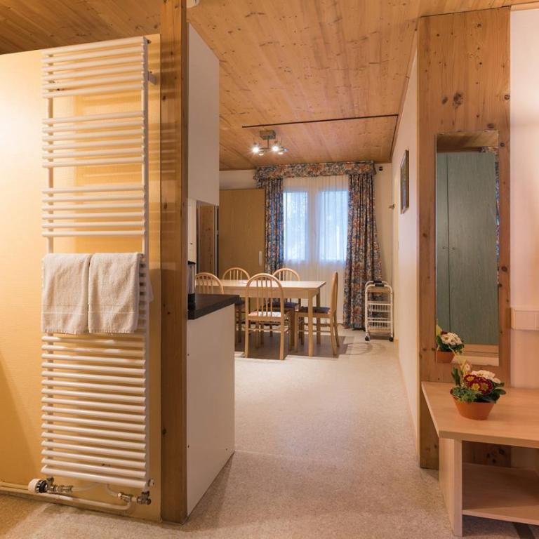 Swiss Inn & Apartments - Economy Two Bedroom Bungalow - 7