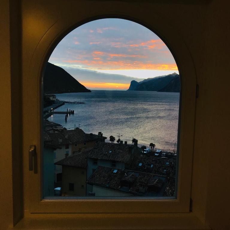 Wind Rose Apartments 2 - Apartment mit Seeblick - 1