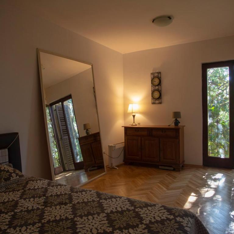 Уютная квартира в тени старого дуба - One-Bedroom Apartment - 7