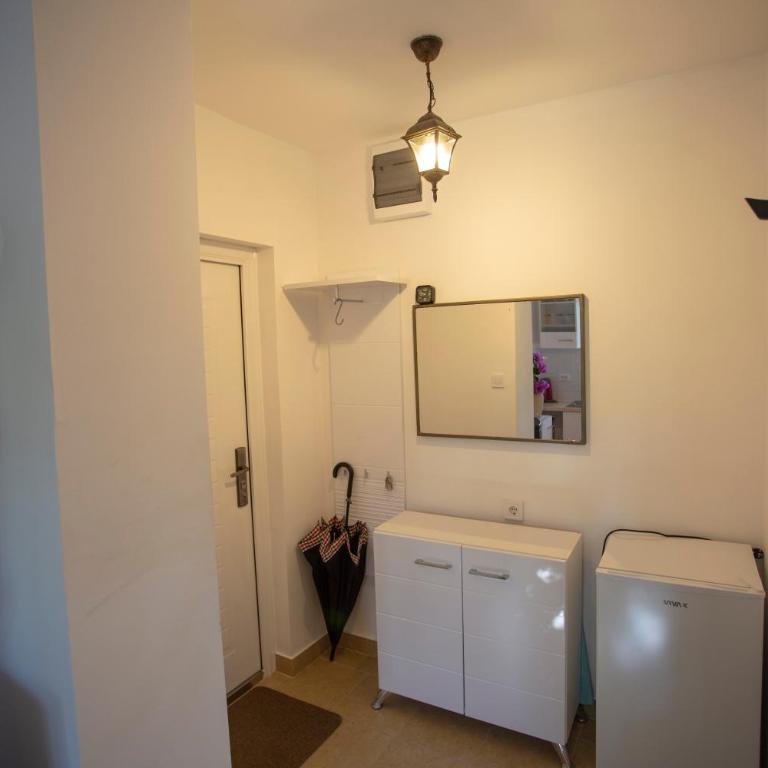 Уютная квартира в тени старого дуба - One-Bedroom Apartment - 9