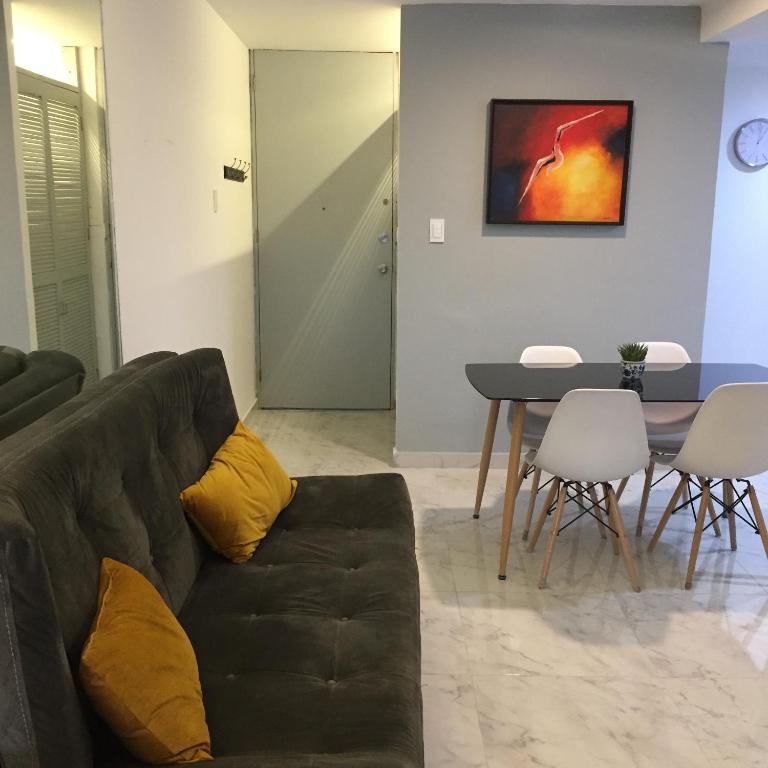 Blue Dreams Apartament Del Valle - Apartment with Balcony - 2