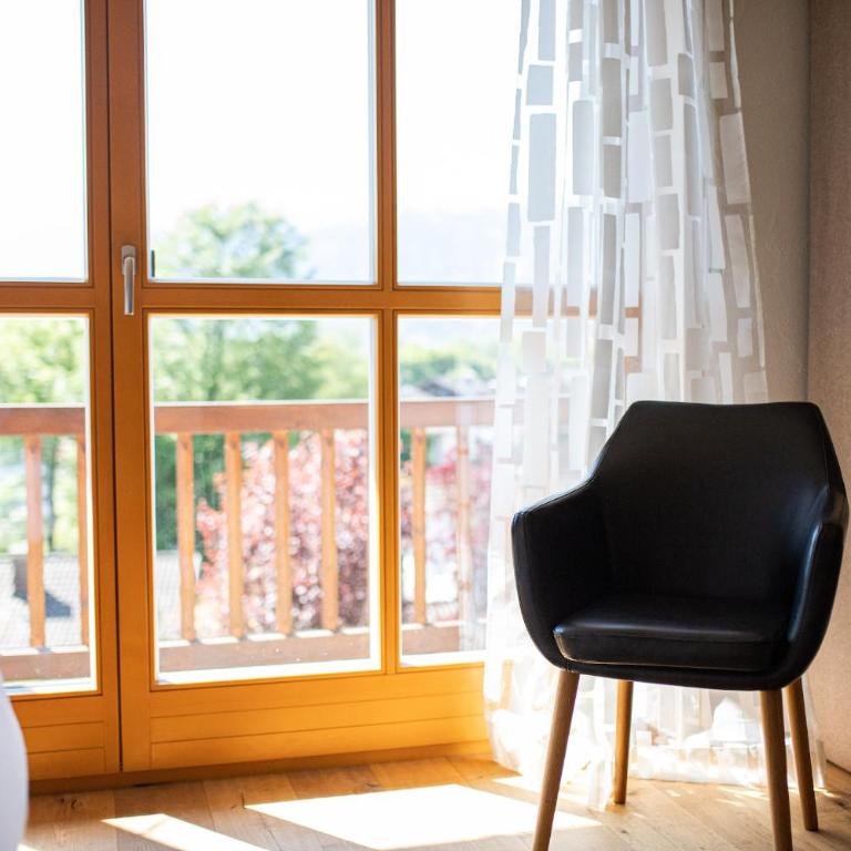 Ferienhaus „Adlerhorst“ eignet sich ideal für die ganze Familie - Ferienhaus - 24