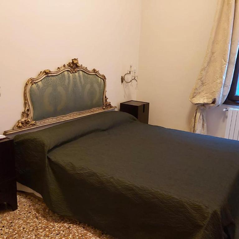 A PRIVATE TERRACE IN THE HEART OF VENICE - Two-Bedroom Apartment - 15