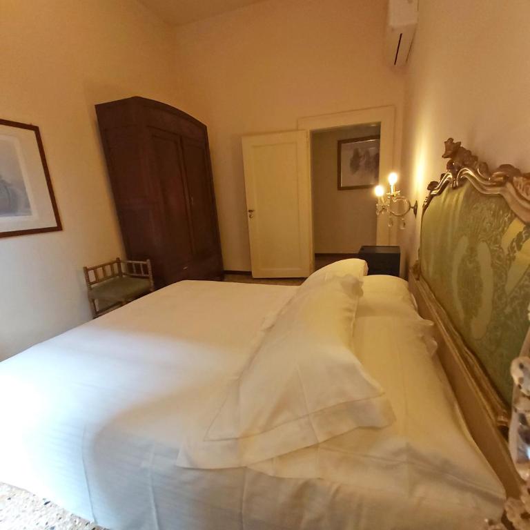 A PRIVATE TERRACE IN THE HEART OF VENICE - Two-Bedroom Apartment - 11