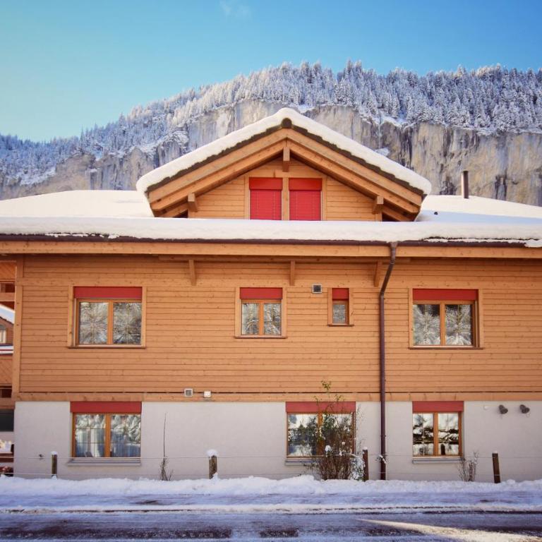 Apartment Breithorn - Charming home - free parking & Wifi - Apartment mit 1 Schlafzimmer - 53