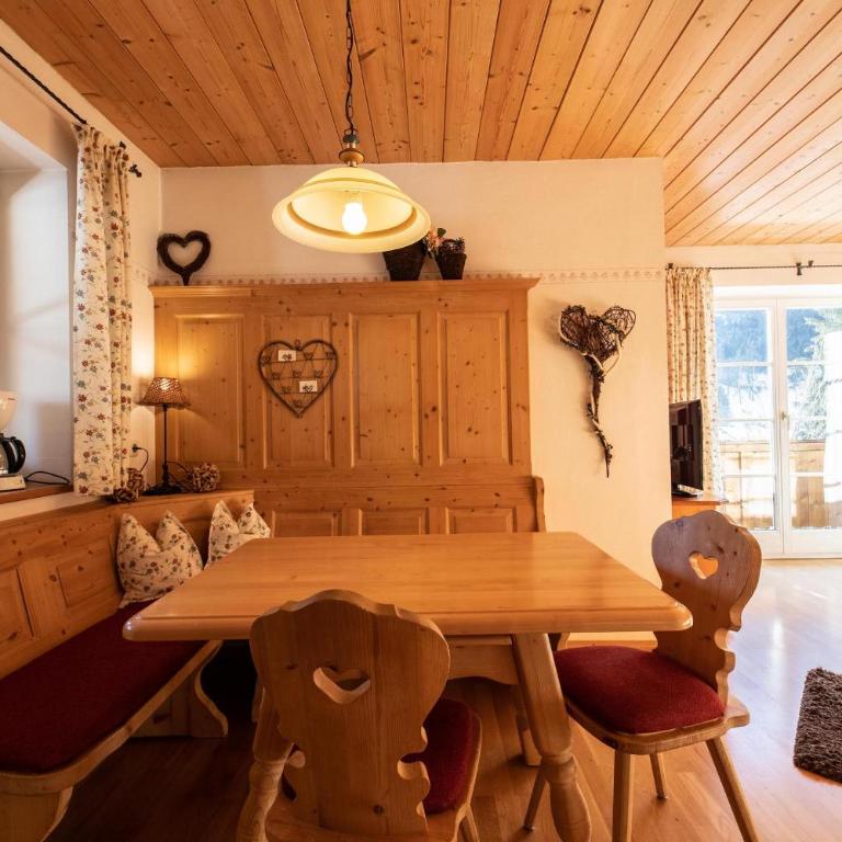 Zirbe - Apartment mit Blick auf die Berge - 9