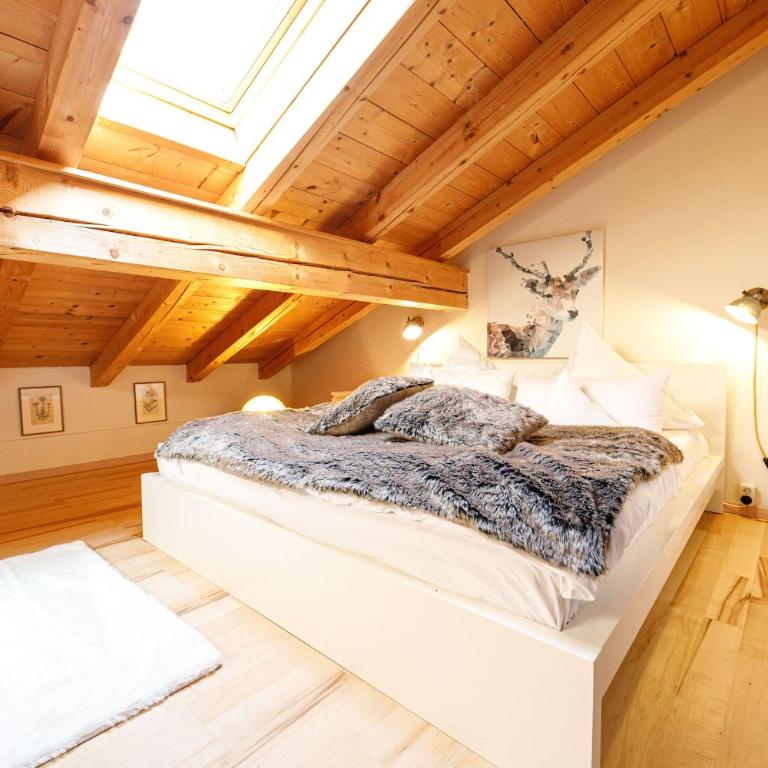 Dachgeschoss Wohnung Akelei am Fuße der Zugspitze - Apartment mit Blick auf die Berge - 4