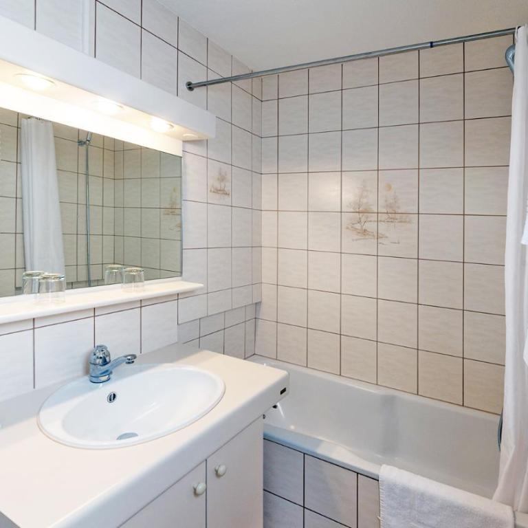 Swiss Inn & Apartments - Economy Double Room - 2