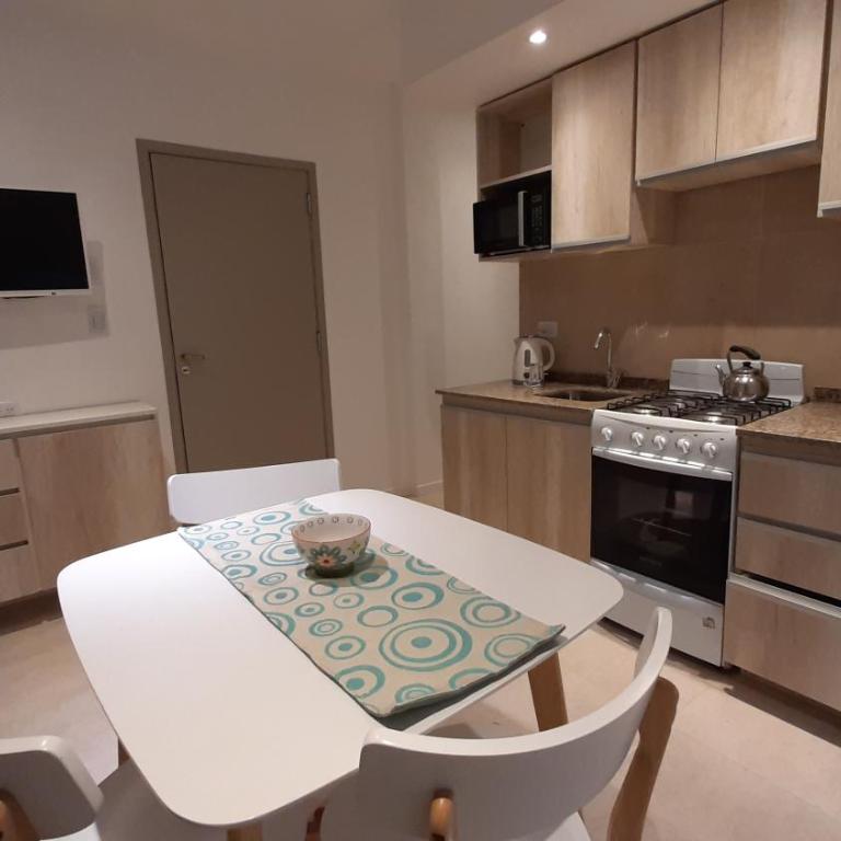 Los Tritones Apart Hotel - One-Bedroom Apartment - 2