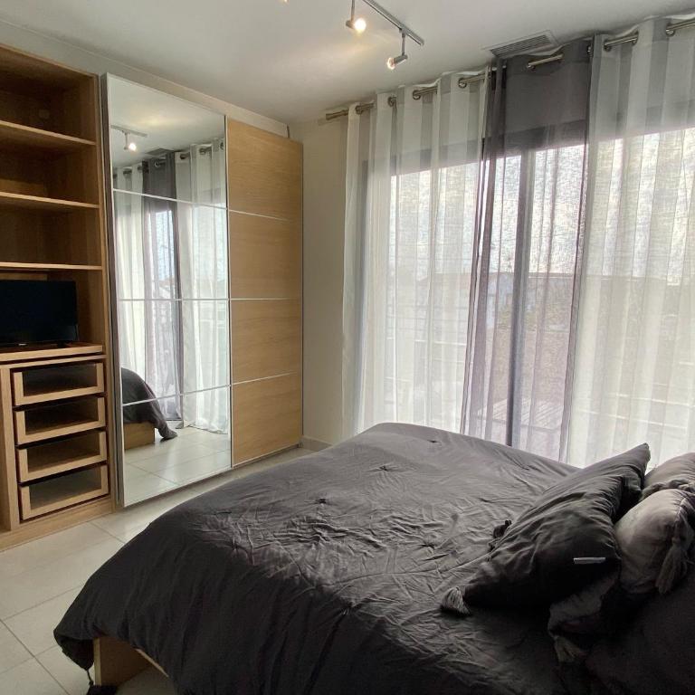 FLAMANTS ROSES 4 Accesible PMR - Appartement - 9