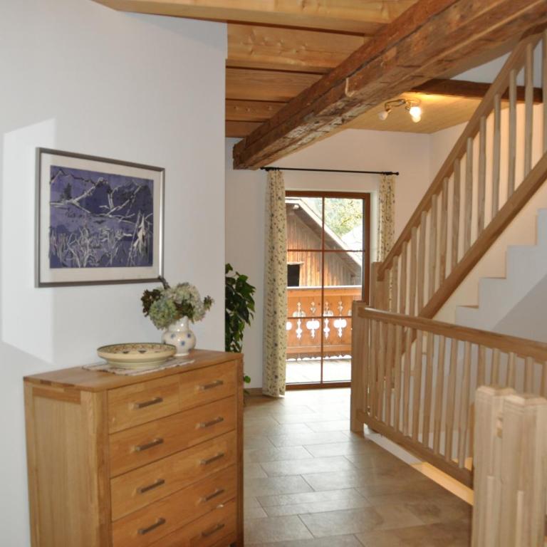 Ferienwohnung Dichtlbauer - Apartment with Balcony - 1