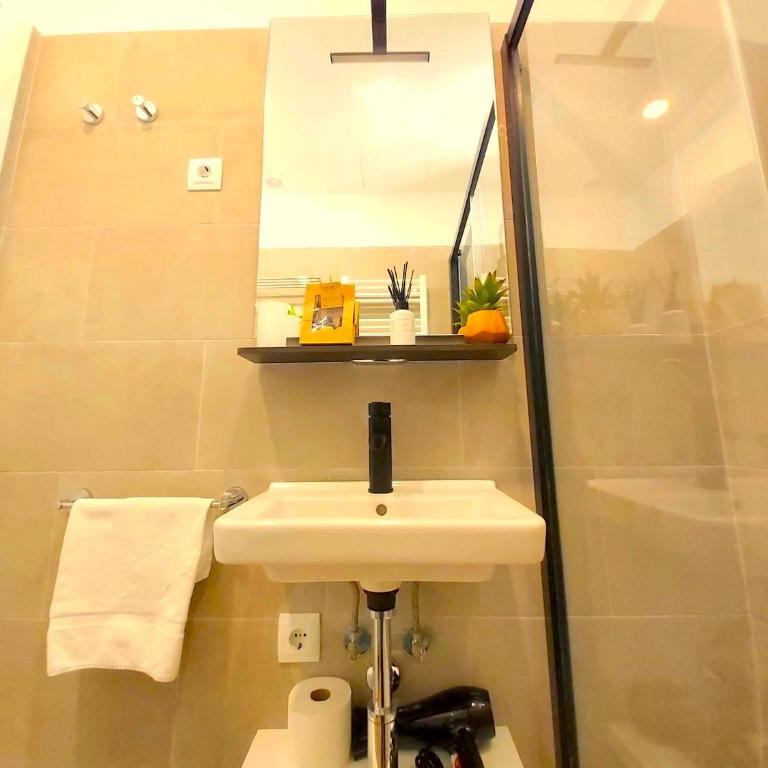 Apartamento Residencial en Madrid Centro By MadridNomad - Apartamento de 1 dormitorio - 19