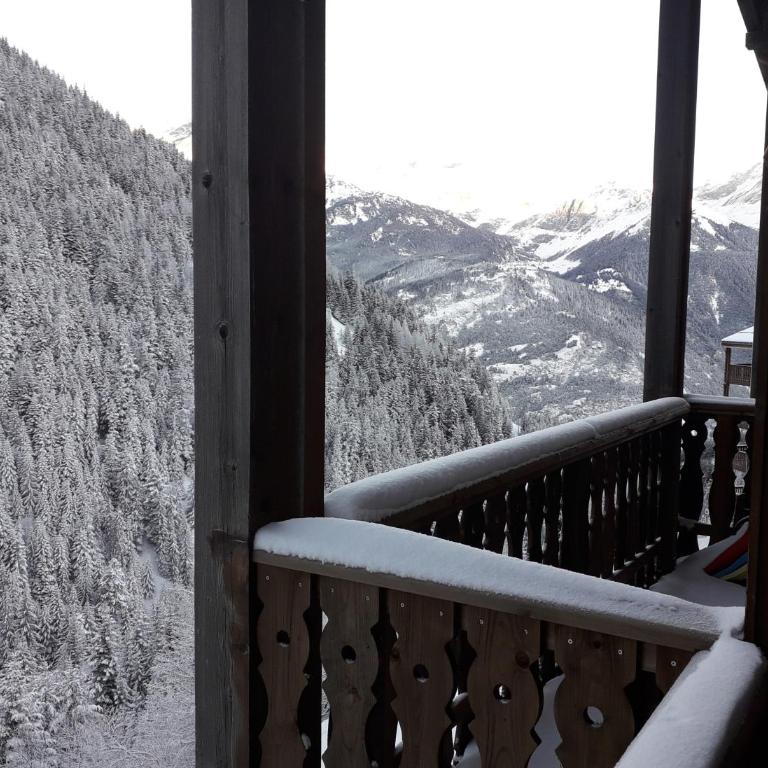 Magnifique studio au pied du télécabine d'Arrondaz et des pistes de ski - Apartamento de 2 dormitorios - 24