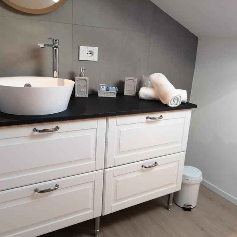 La Mansardina - Double Room with Private External Bathroom - 6