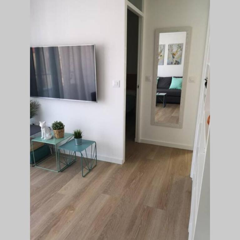 Piso moderno con garaje en el centro de Vigo - Apartamento de 1 dormitorio - 29