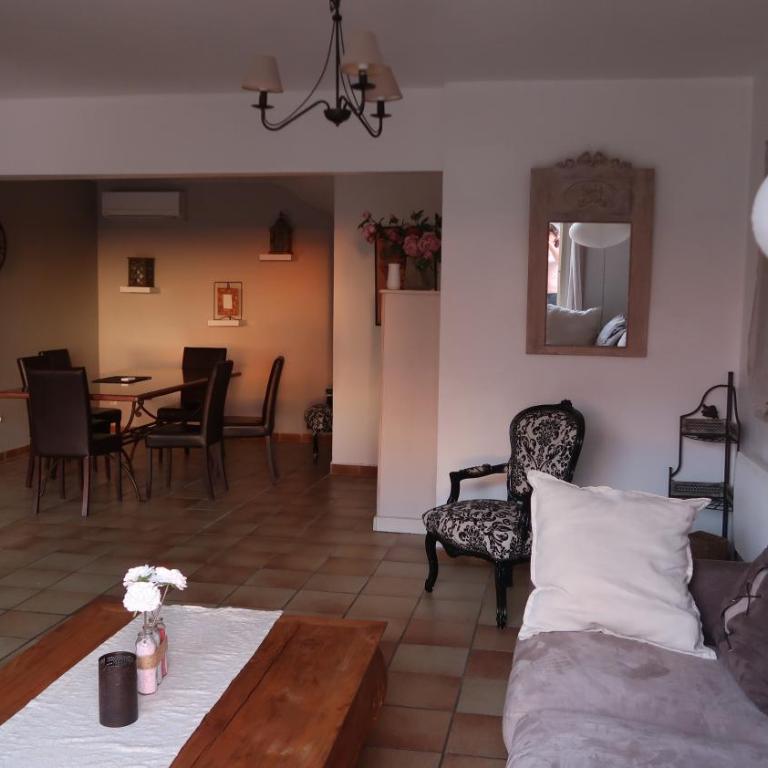 Appartement spacieux et chaleureux à Grasse - Appartement 2 Chambres - 9