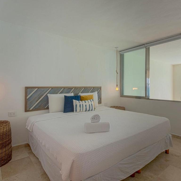 Ocean Plaza by Zamá Homes - Three-Bedroom Apartment with Ocean View - 1