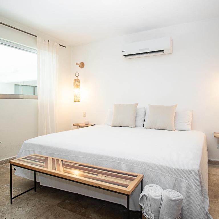 Ocean Plaza by Zamá Homes - Three-Bedroom Apartment Ground Floor with Street View - 2