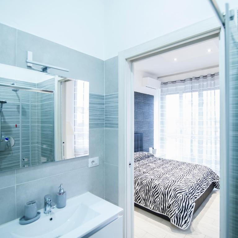 IL MELOGRANO HOLIDAY COMO - Camera Matrimoniale con Bagno Privato - 18