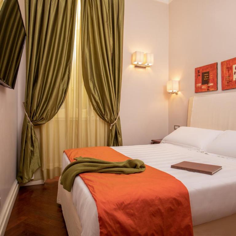Hotel Mozart - Camera Matrimoniale/Doppia con Letti Singoli - Dependance - Via del Corso 75 - 4