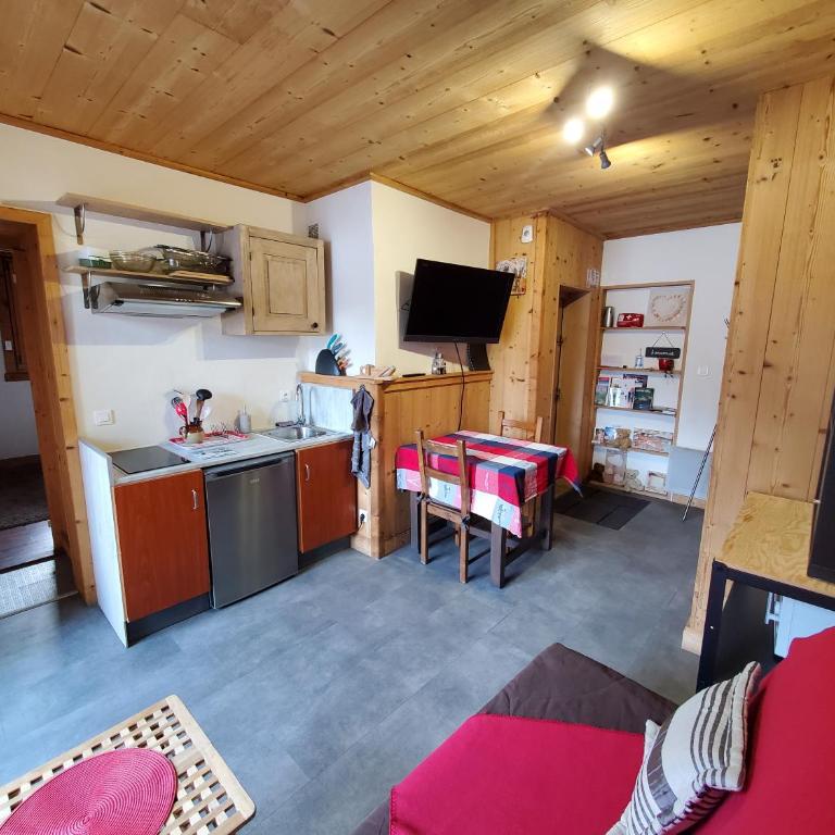 Chaleureux 2 pièces avec terrasse à Seez - Appartement 1 Chambre - 2