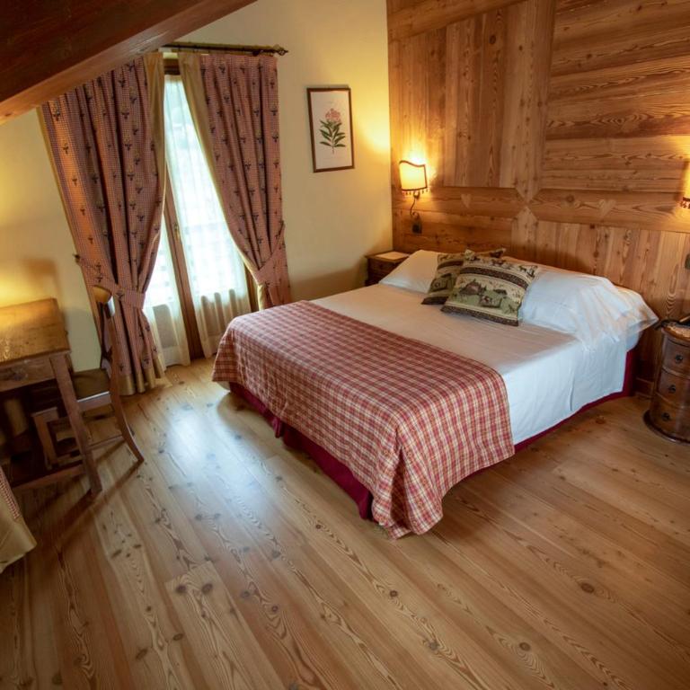 Laghetto Alpine Hotel & Restaurant - Camera Matrimoniale con Vista Lago - 8