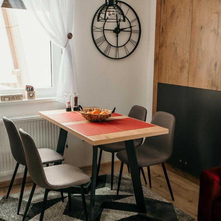 WOLF apartments - One-Bedroom Apartment - 9