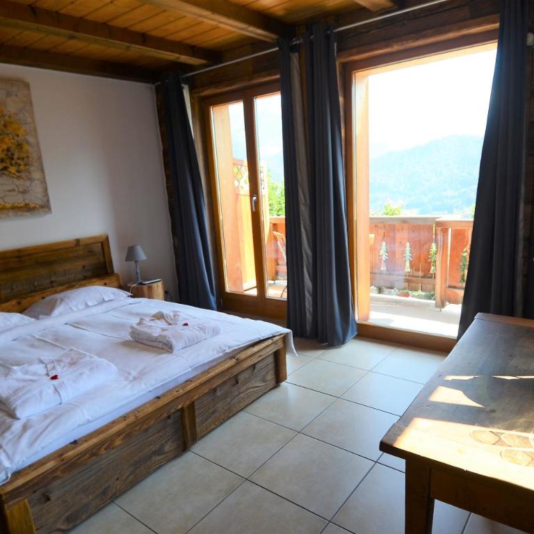 Les chambres et Roulottes des Noisetiers - Studio mit Bergblick - 7