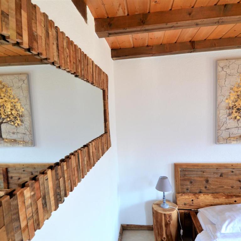 Les chambres et Roulottes des Noisetiers - Studio mit Bergblick - 3