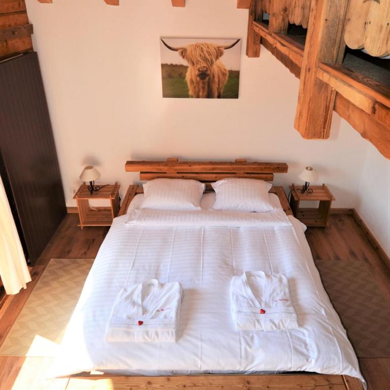 Les chambres et Roulottes des Noisetiers - Dreibettzimmer mit Bergblick - 1