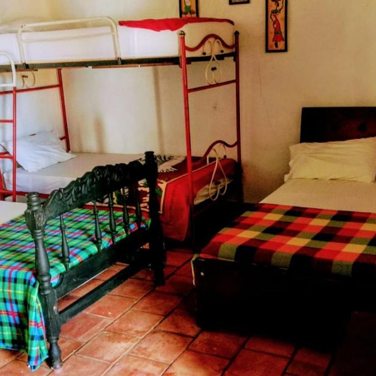 Casa Finca La Flora - Family Room with Shared Bathroom - 5