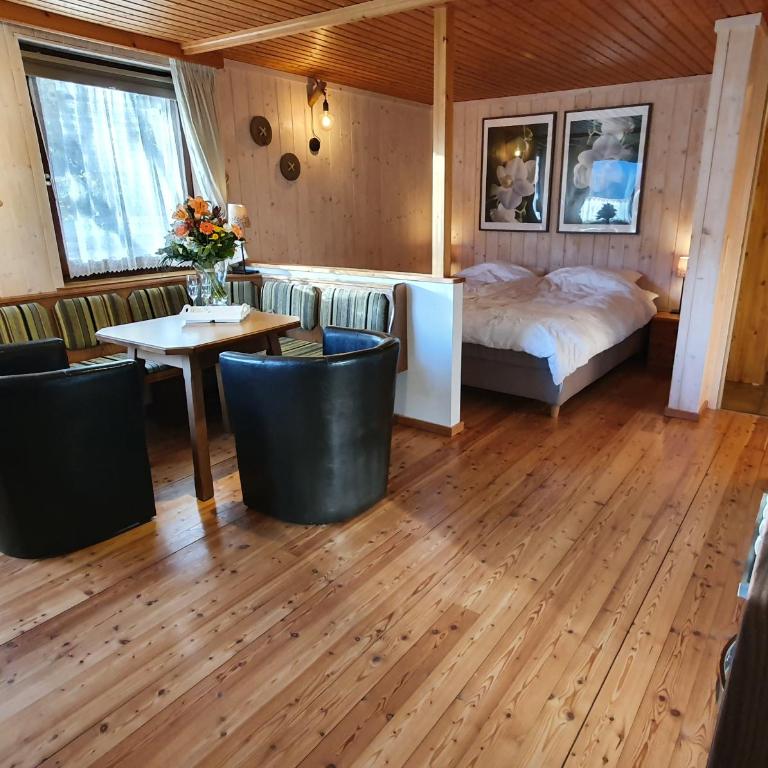 Gästehaus Pernull - Apartment mit 2 Schlafzimmern und Terrasse - 6